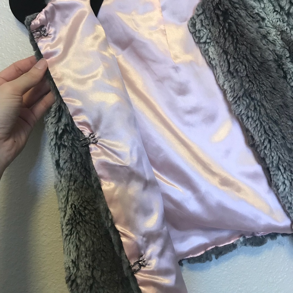 Fur Rave Vest - Picture 4 of 4